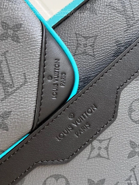 WIS MESSENGER TRIO VUITTON LOUIS 0901